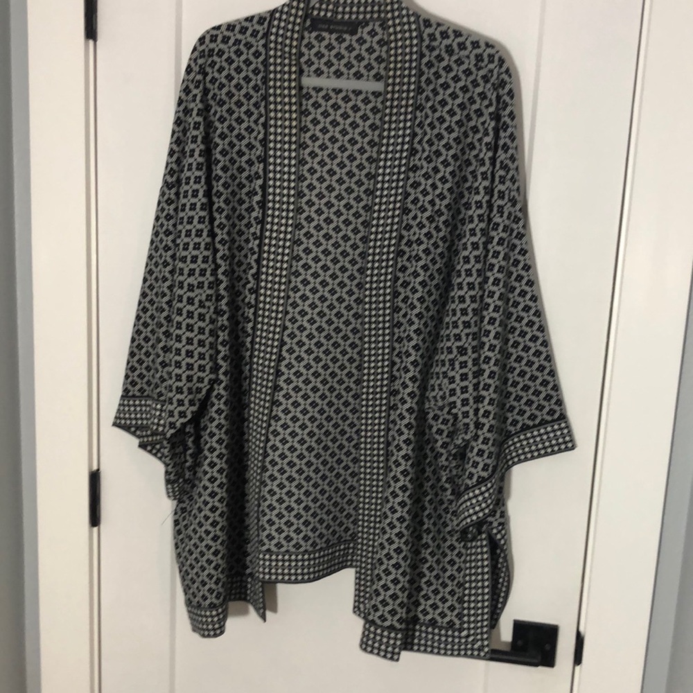 Max Studio Plus Black and Cream Open Jacket/ Cardigan